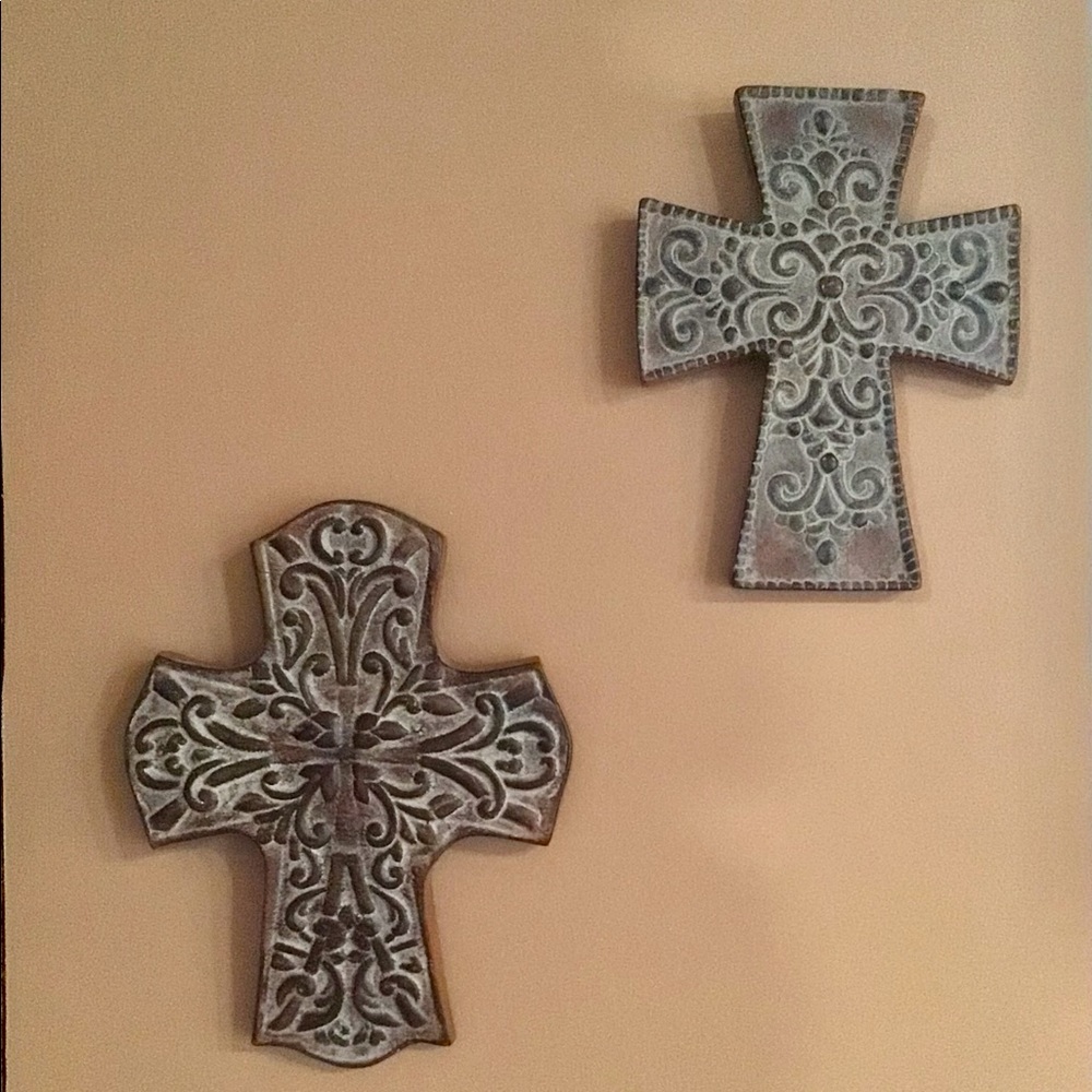 Crosses Set of 2 Decor Wall Hanging Unique Faith Rustic Resin